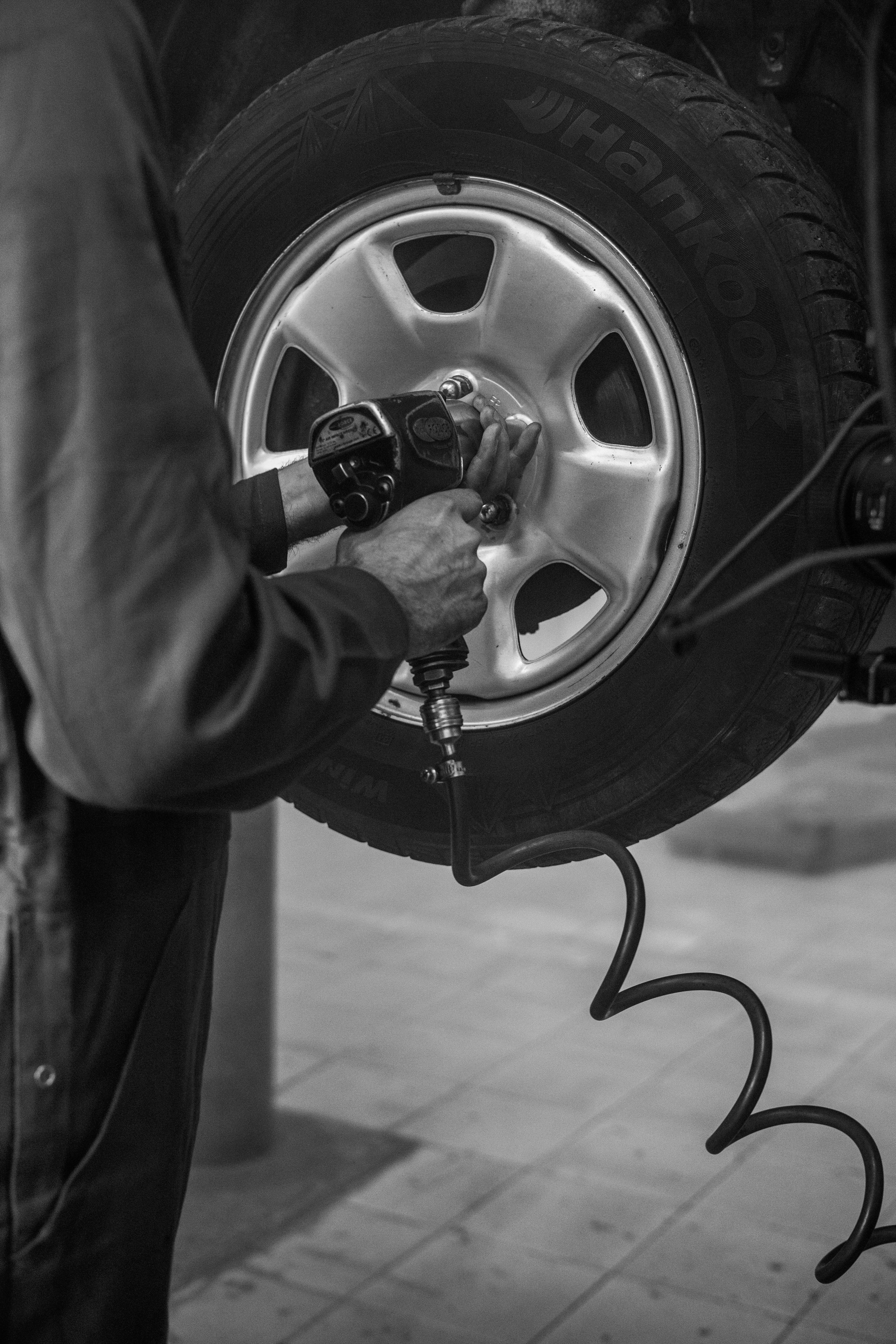 Wheel balancing equipment in action